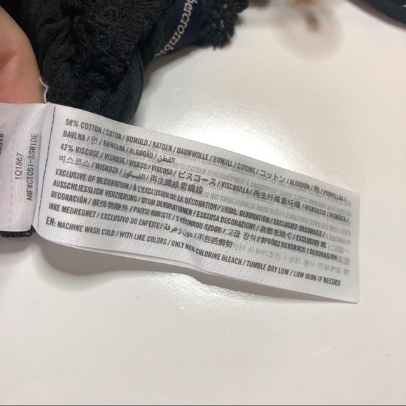 NWOT Abercrombie & Fitch Black Crochet Romper XS - Picture 10 of 10